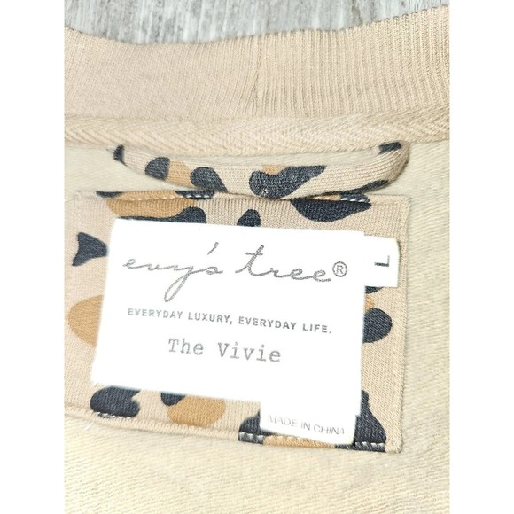 Evy's Tree Vivie Cardigan Leopard Animal Print Sweater VNeck Button Sweatshirt L - Picture 4 of 12